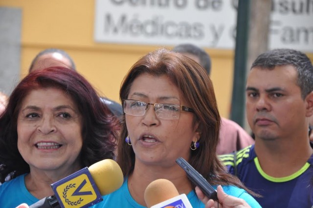 En Fotos: Enfermeras protestaron en la sede de la Defensoría del Pueblo