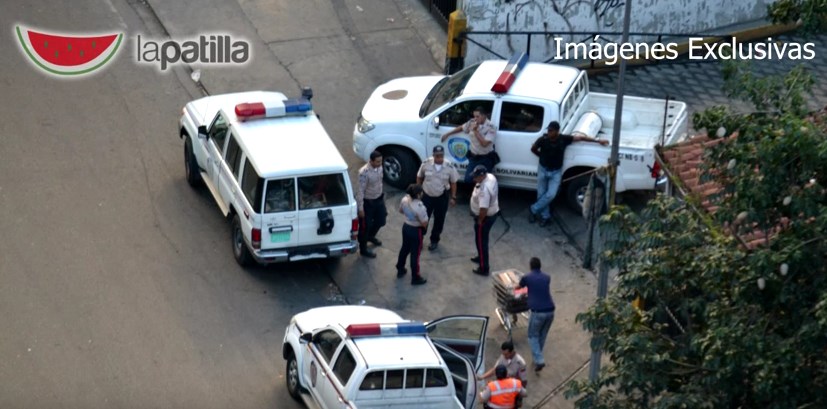 La fotosecuencia de un bachaqueo policial