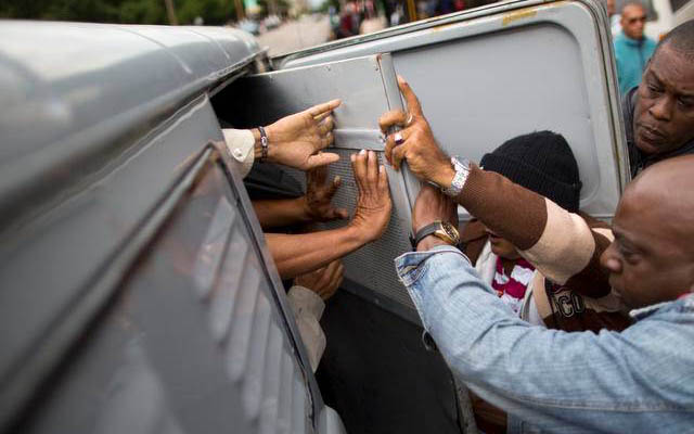 Denuncian detención de más de medio centenar de disidentes en La Habana