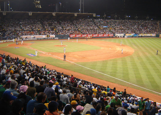 Costos por transporte y hospedaje dispararon las entradas del béisbol profesional