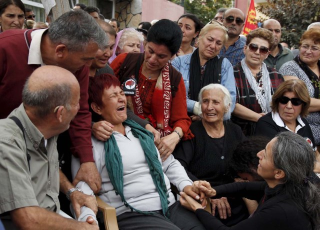 Familiares de los muertos en la tragedia REUTERS/Tumay Berkin