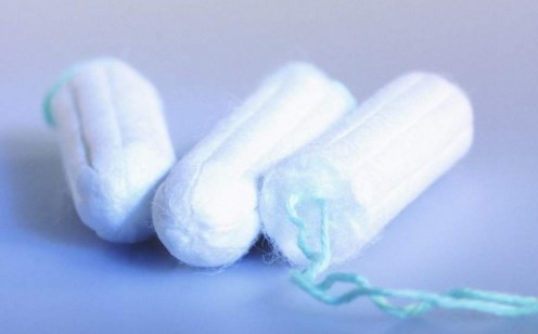 Tampax cede a la presión y revela de qué están hechos sus tampones