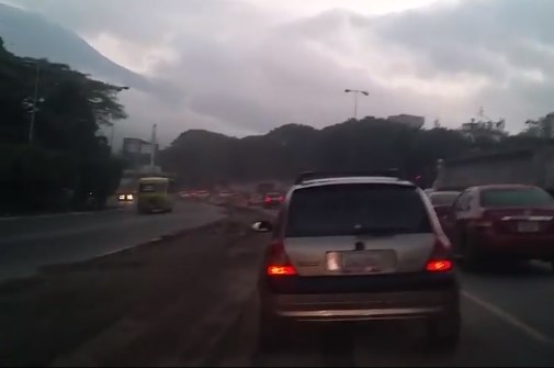 Trabajos en la Valle-Coche continúan congestionando el tránsito vehicular