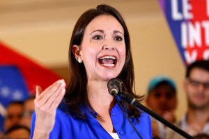 María Corina tildó de “incomprensibles” las declaraciones de Samper sobre la economía en Venezuela