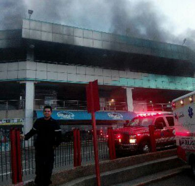 Controlado incendio en el CC Súper Líder de la Panamericana (Fotos+Video)