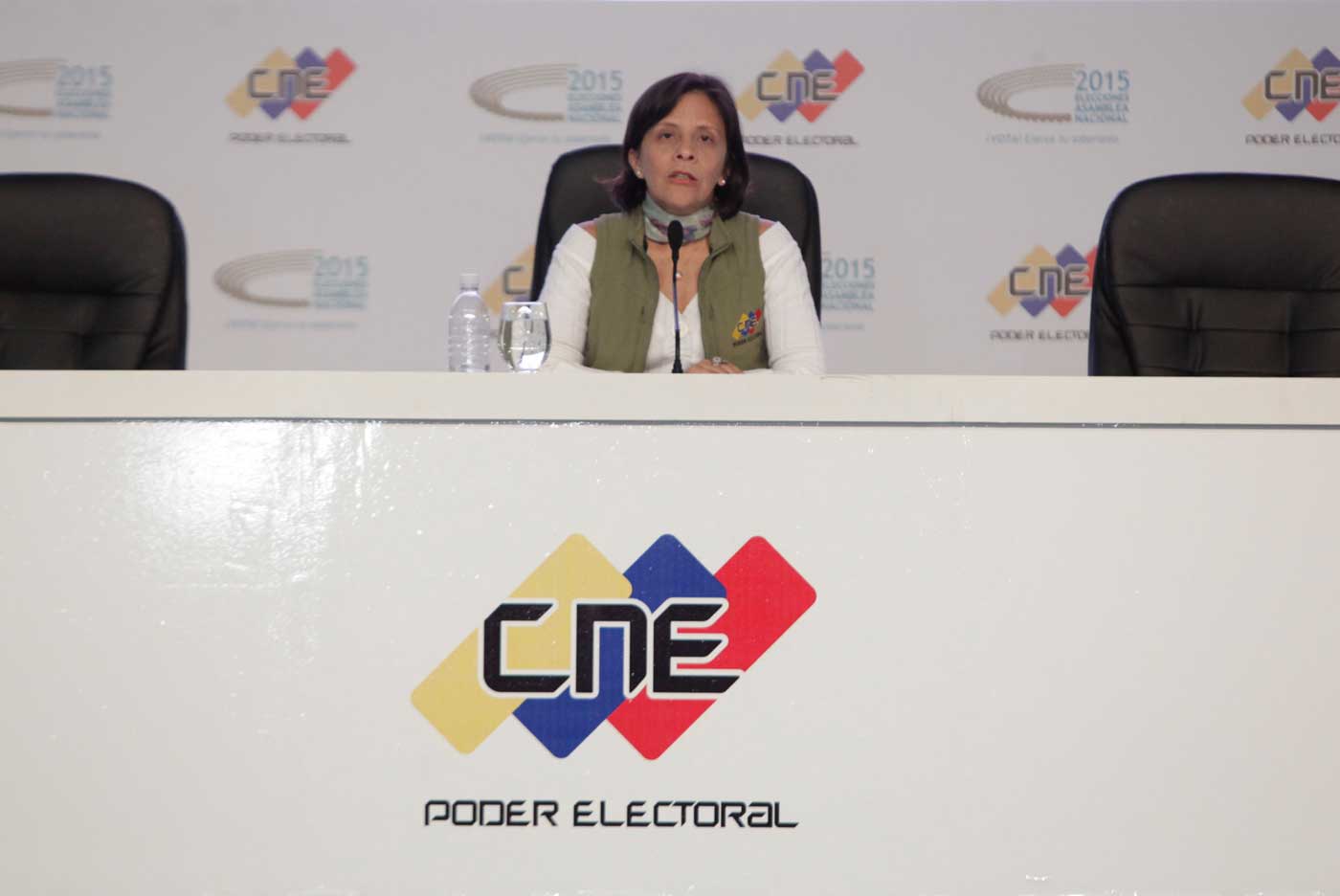 CNE extiende lapso para recibir firmas en apoyo a precandidatos a la ANC (Video)