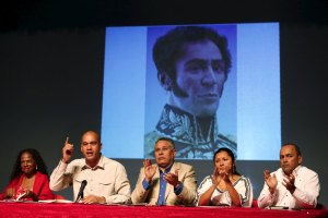 Diputados del Gobierno presentan nuevas supuestas pruebas de “fraude electoral” en Amazonas
