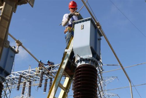 corpoelec11_trabajador