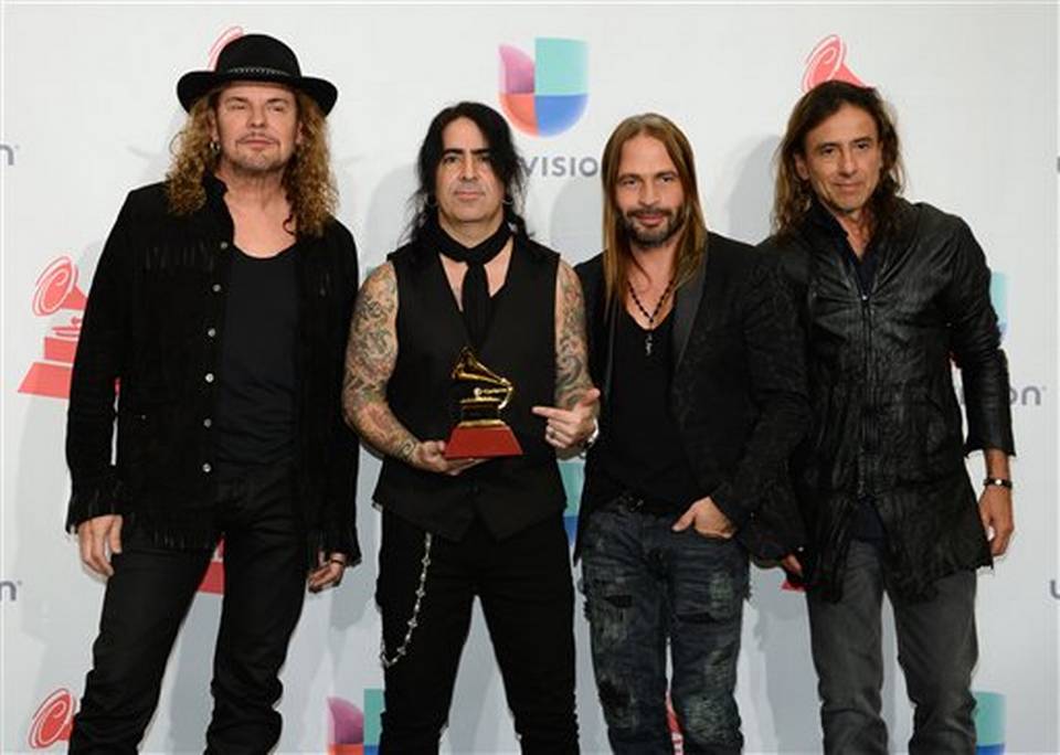 Vocalista de Maná pide liberación de presos políticos venezolanos