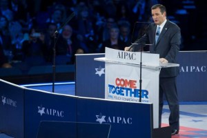 Ted Cruz se enfrenta a Donald Trump por amenazar a su esposa