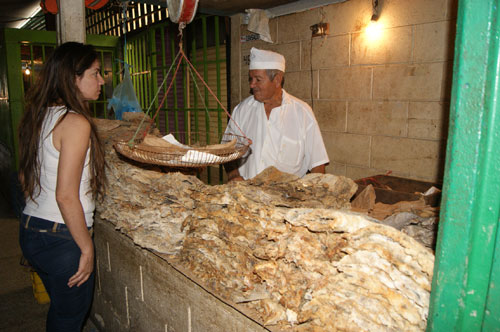 Ventas de pescado salado quedaron frías en Maracay