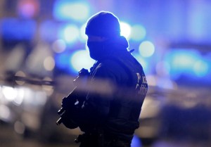 Policía detiene a segundo sospechoso de ataque en metro de Bruselas, informan medios