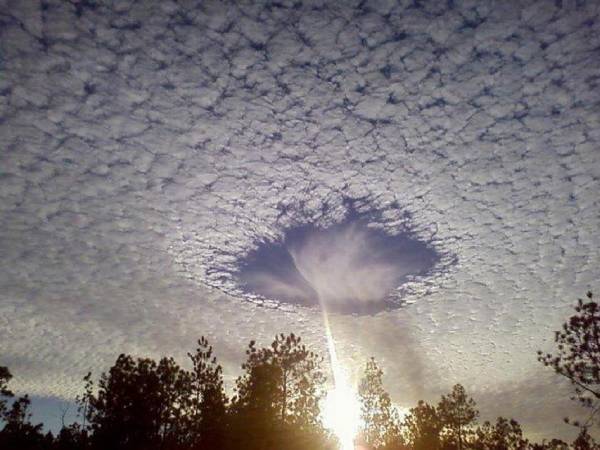 Agujeros en las nubes