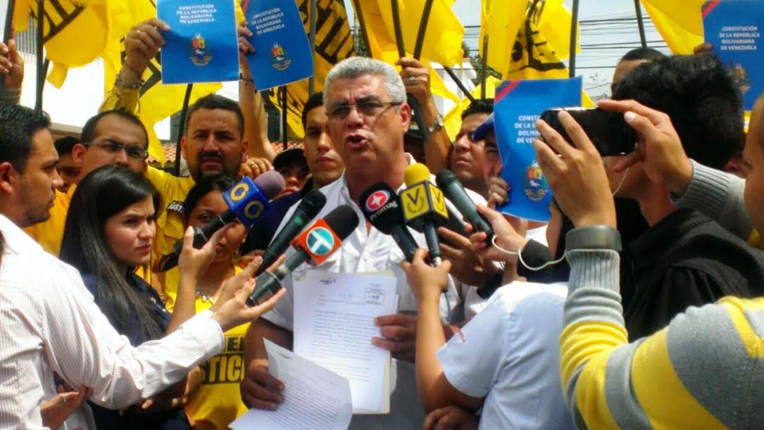 Marquina: Si el CNE nos entrega las planillas, este fin de semana Venezuela saldrá a firmar