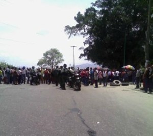 Protesta en Guatire por falta de comida