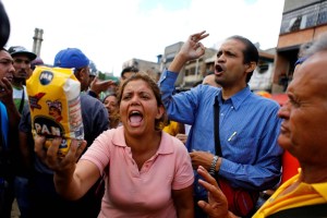 Al grito de “¡queremos comida!”, los saqueos y disturbios sacuden Venezuela a diario (Fotos)