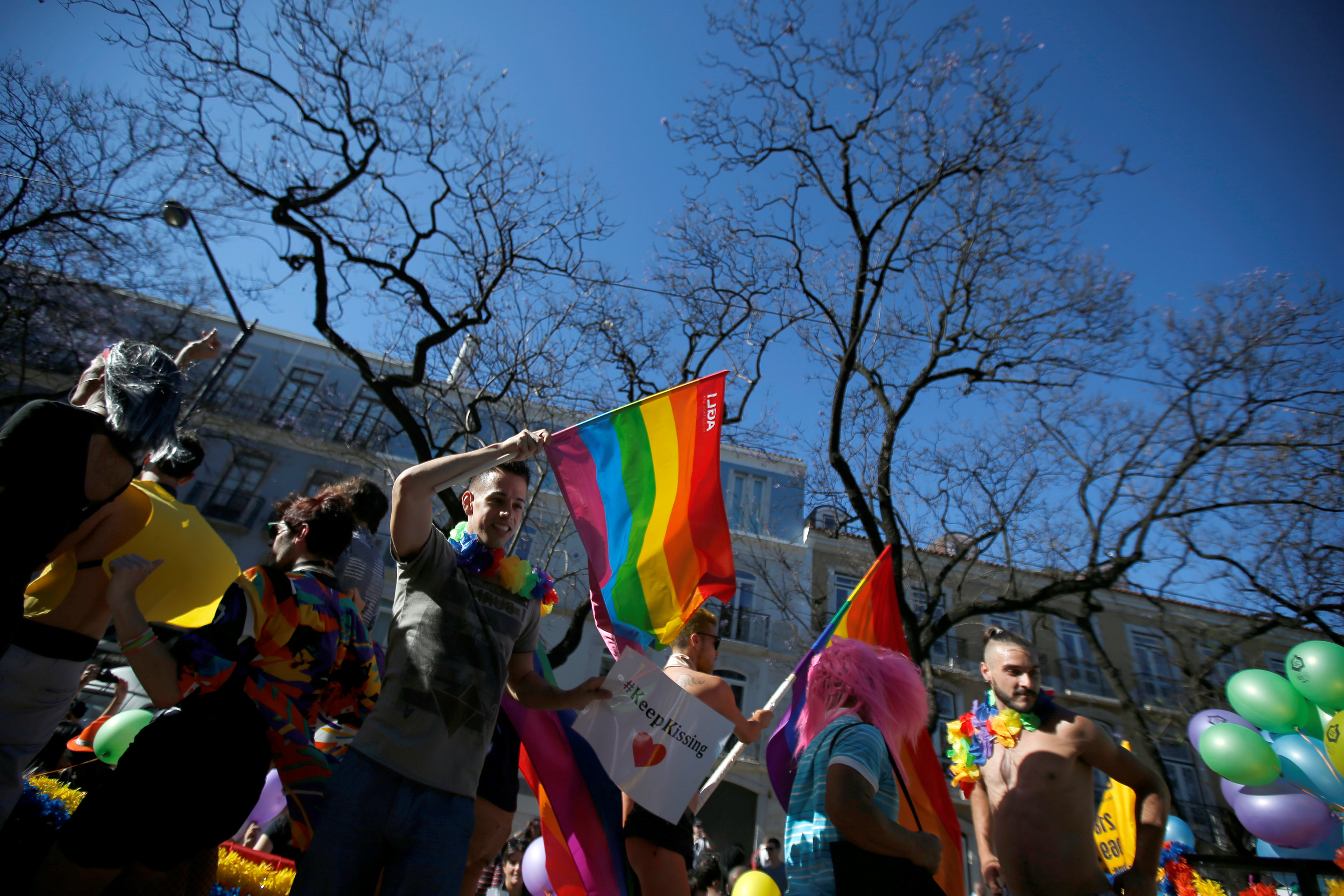 En Fotos: Varios países europeos celebran marcha del Orgullo Gay en homenaje a víctimas de Orlando