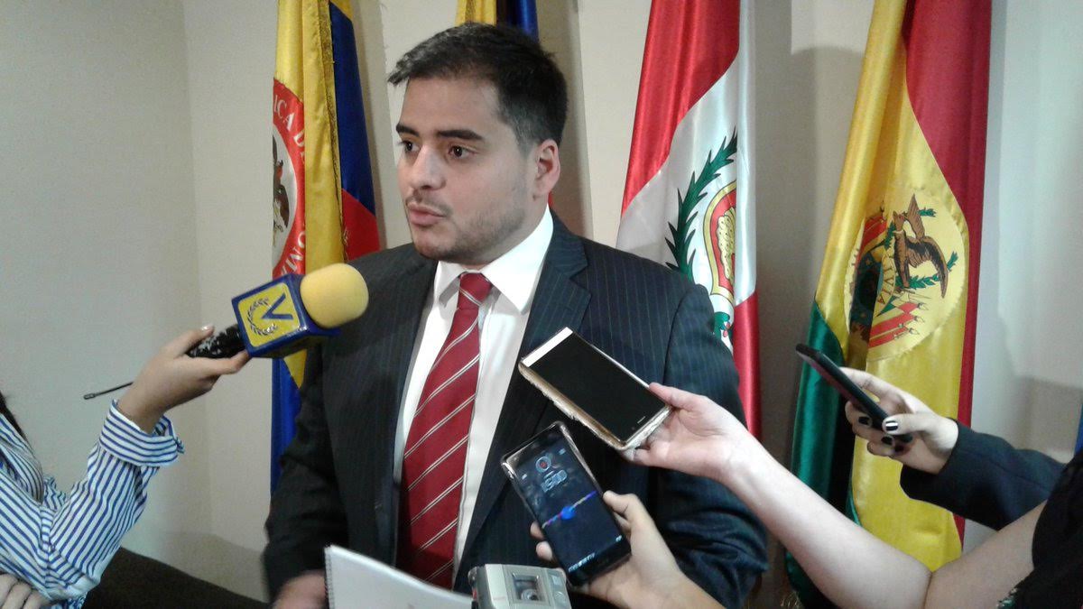 Armando Armas presentó informe de cinco casos de violación de DD HH atribuidos a la Fanb