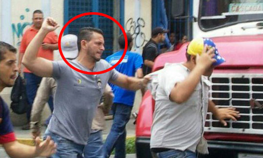 Director de la alcaldía de Guaicaipuro lideró ataque a manifestación pacífica en Los Teques (FOTOS)