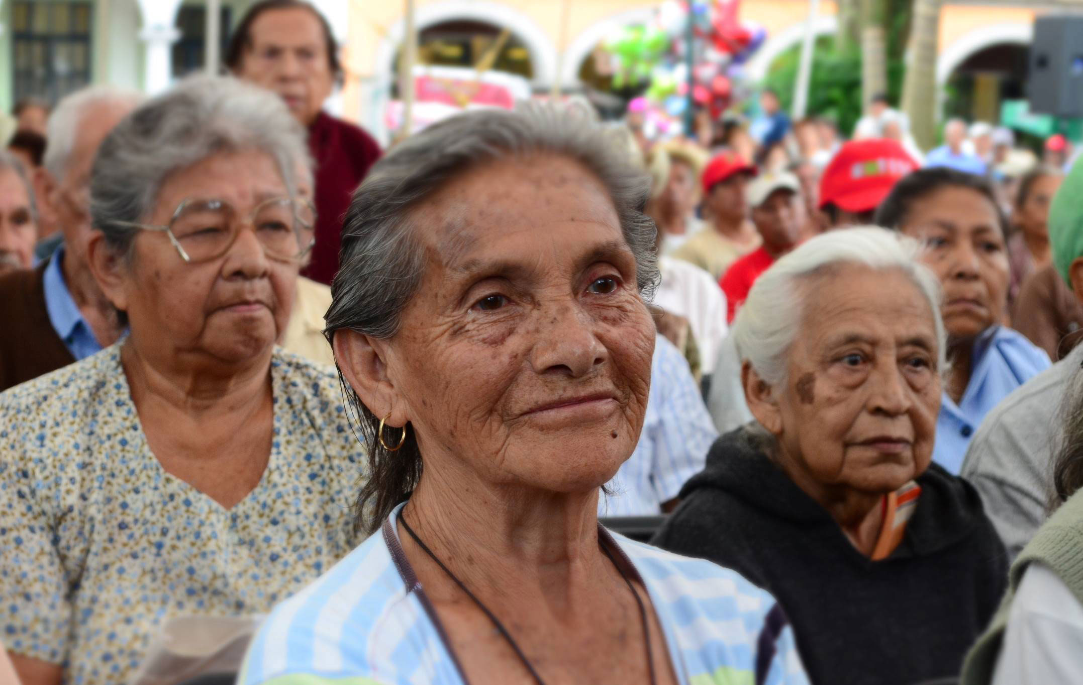 Unete: Tres millones de ancianos no reciben ingresos suficientes para comer