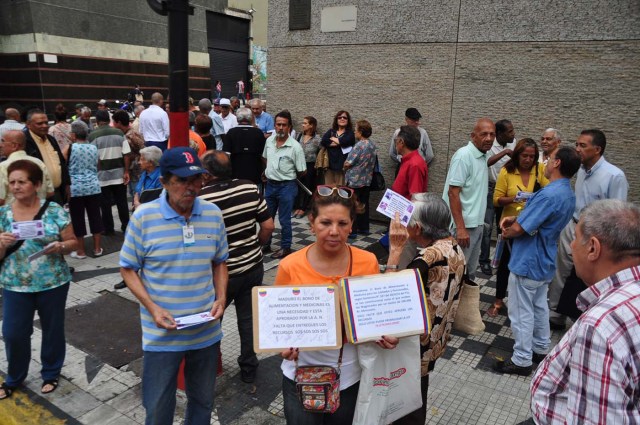 protesta pensionados y jubilados