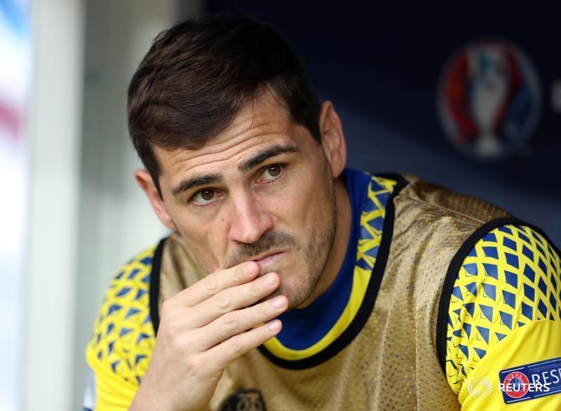 Lopetegui deja fuera a Casillas, en primera convocatoria