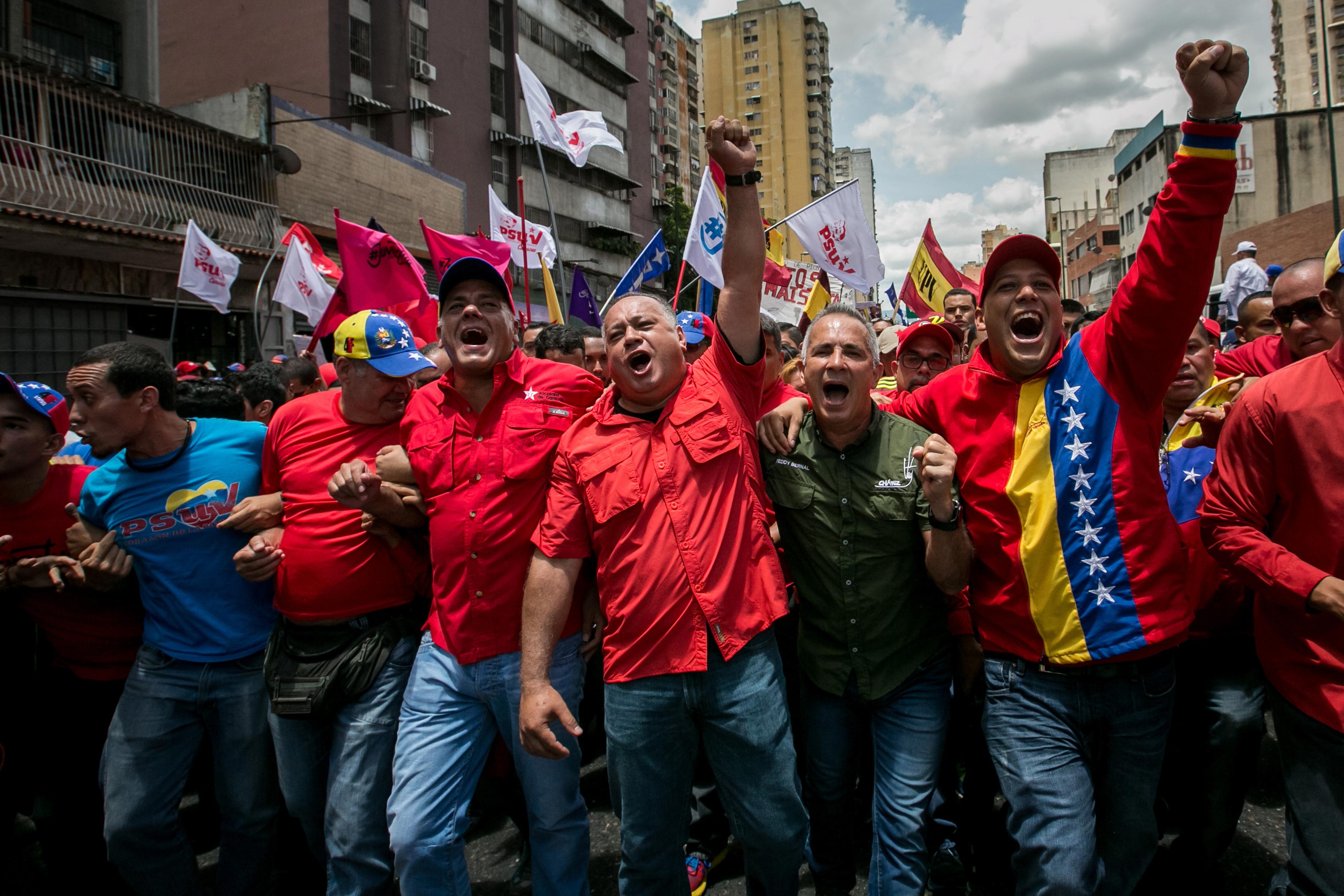 LA FOTO: Sabes que Jorge, Diosdado, Freddy y Daniel están alejados del pueblo cuando los ves tan juguetones