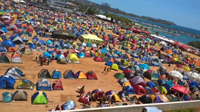 El campamento ñángara de Margarita ya se salió definitivamente de control (Fotos)