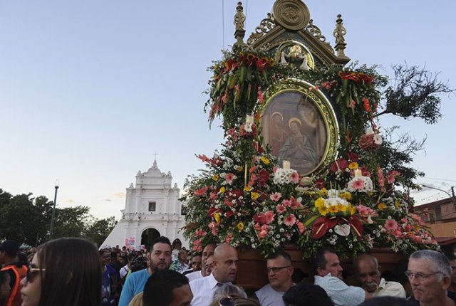 Virgen-de-altagracia