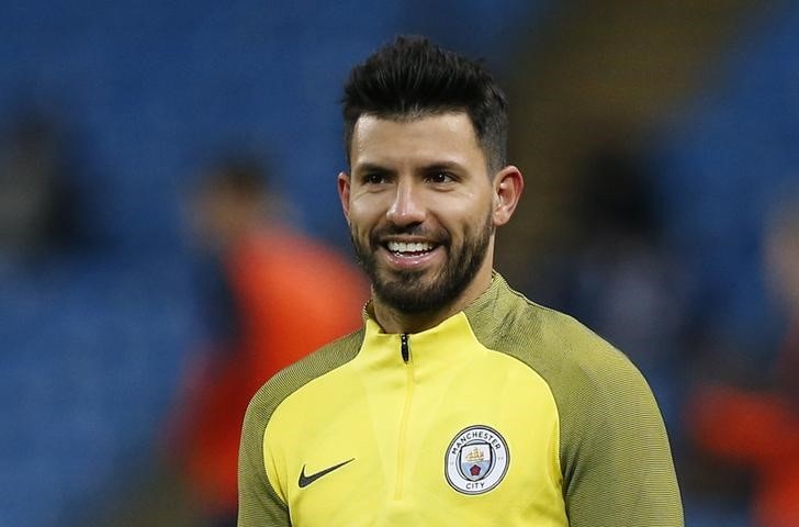 Agüero dice que se quedará en el Manchester City y luchará por su futuro