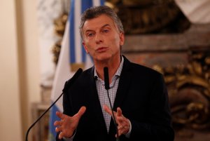 Macri da marcha atrás en polémico acuerdo por deuda de su padre con el Estado