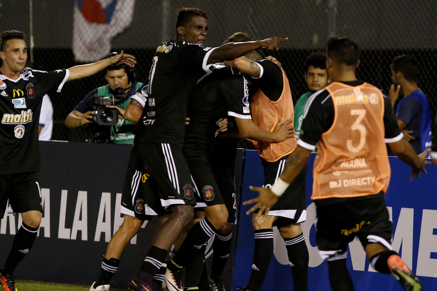 Caracas FC logra empate en tierras paraguayas