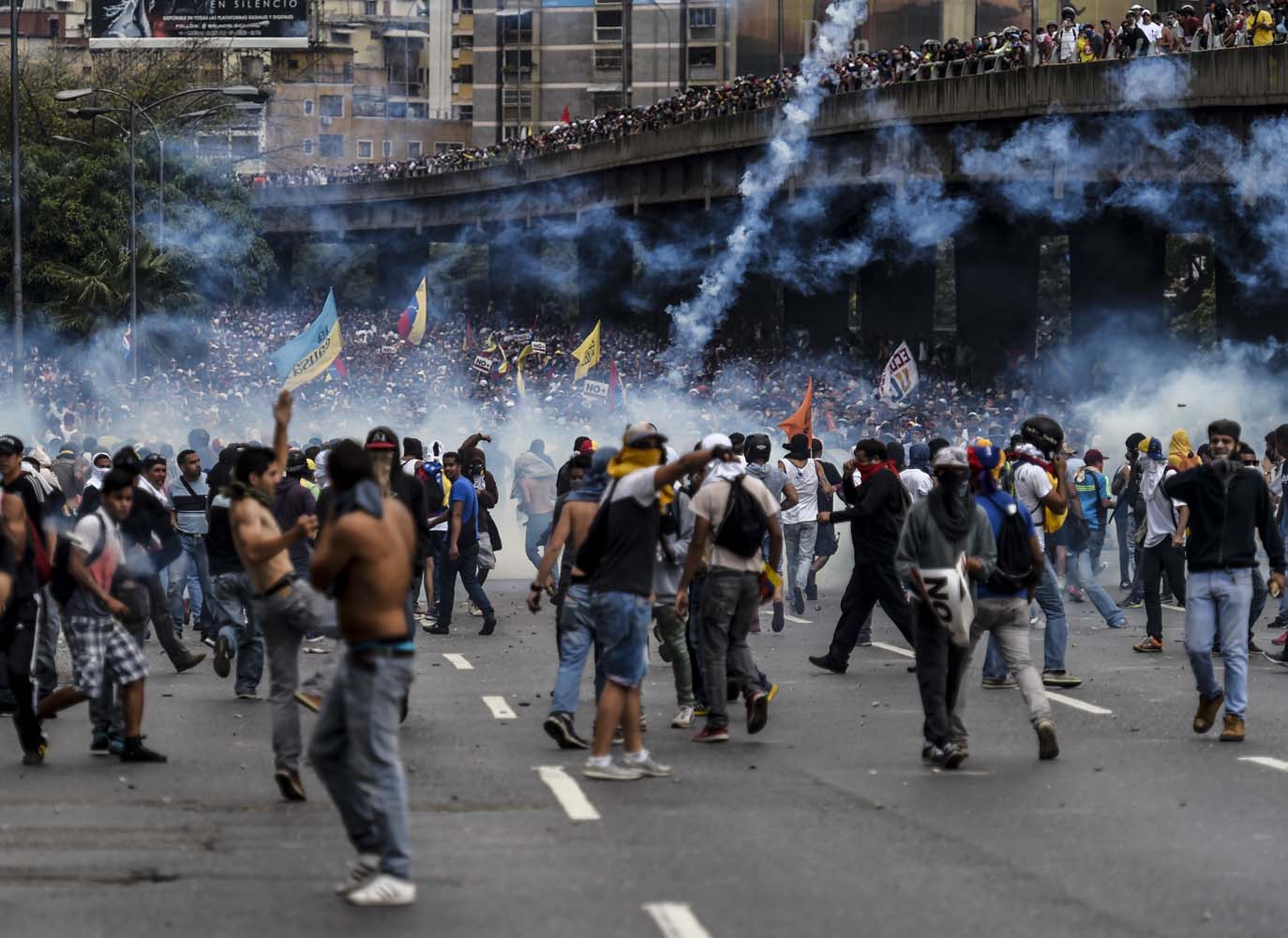 Más de 330.000 muertes violentas en 20 años de régimen chavista en Venezuela