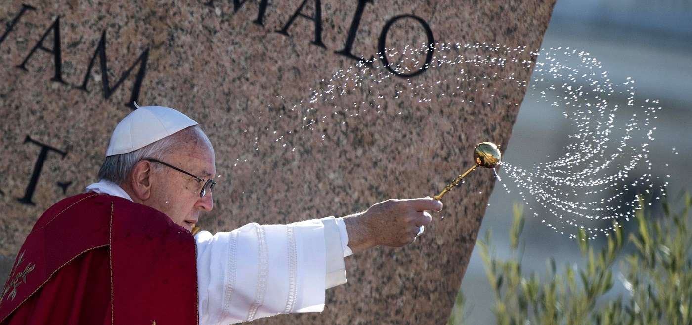 Papa Francisco condena terrorismo contra cristianos este Domingo de Ramos