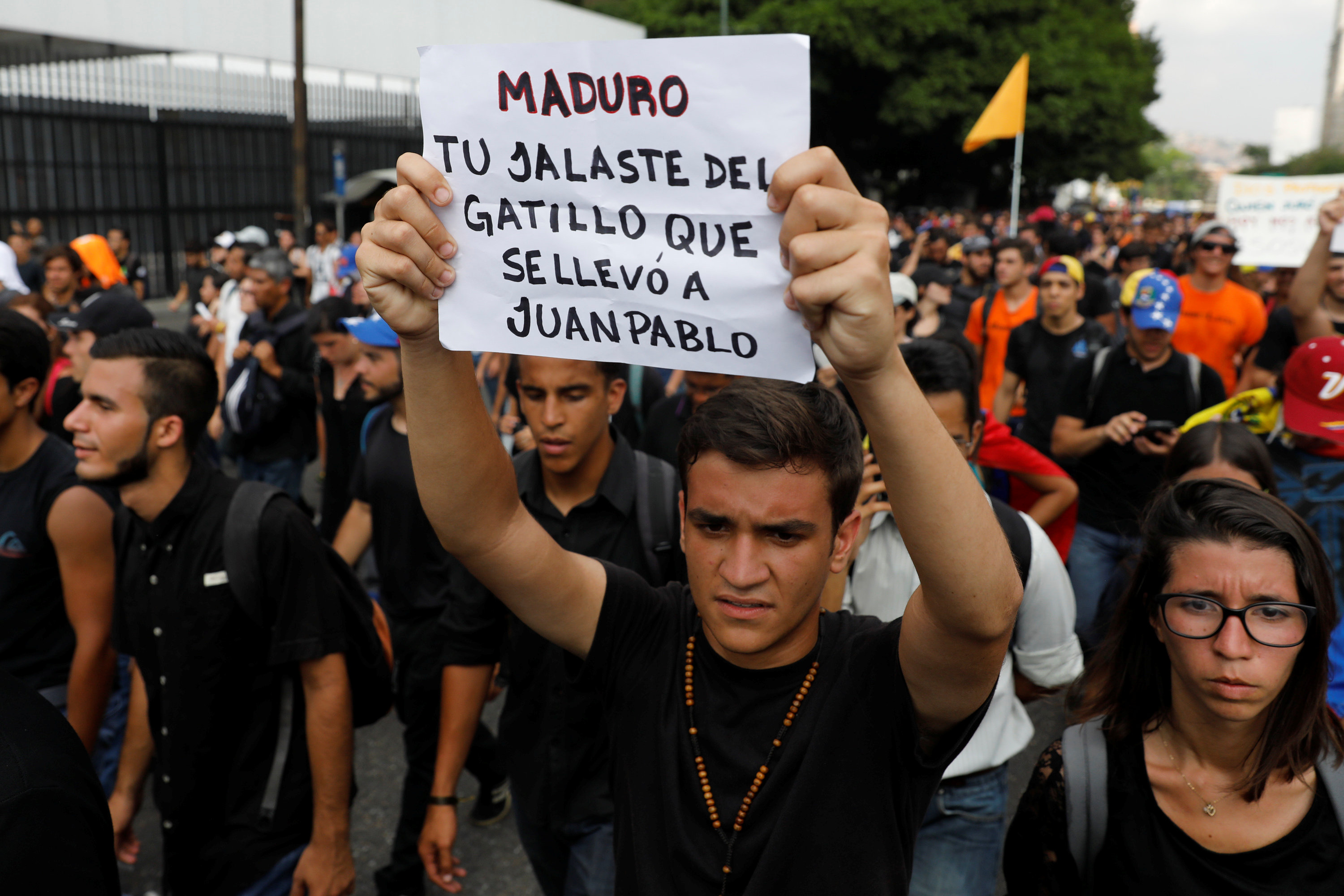 Padres de Juan Pernalete se niegan a negociar en tribunales con la GNB (Video)