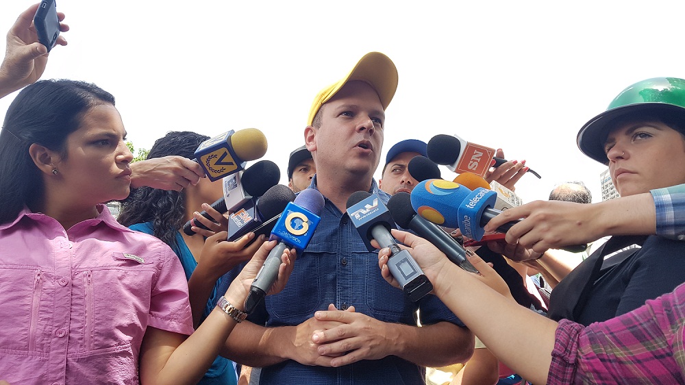 Ángel Medina: Todos los sectores democráticos del país debemos oponernos a la Constituyente