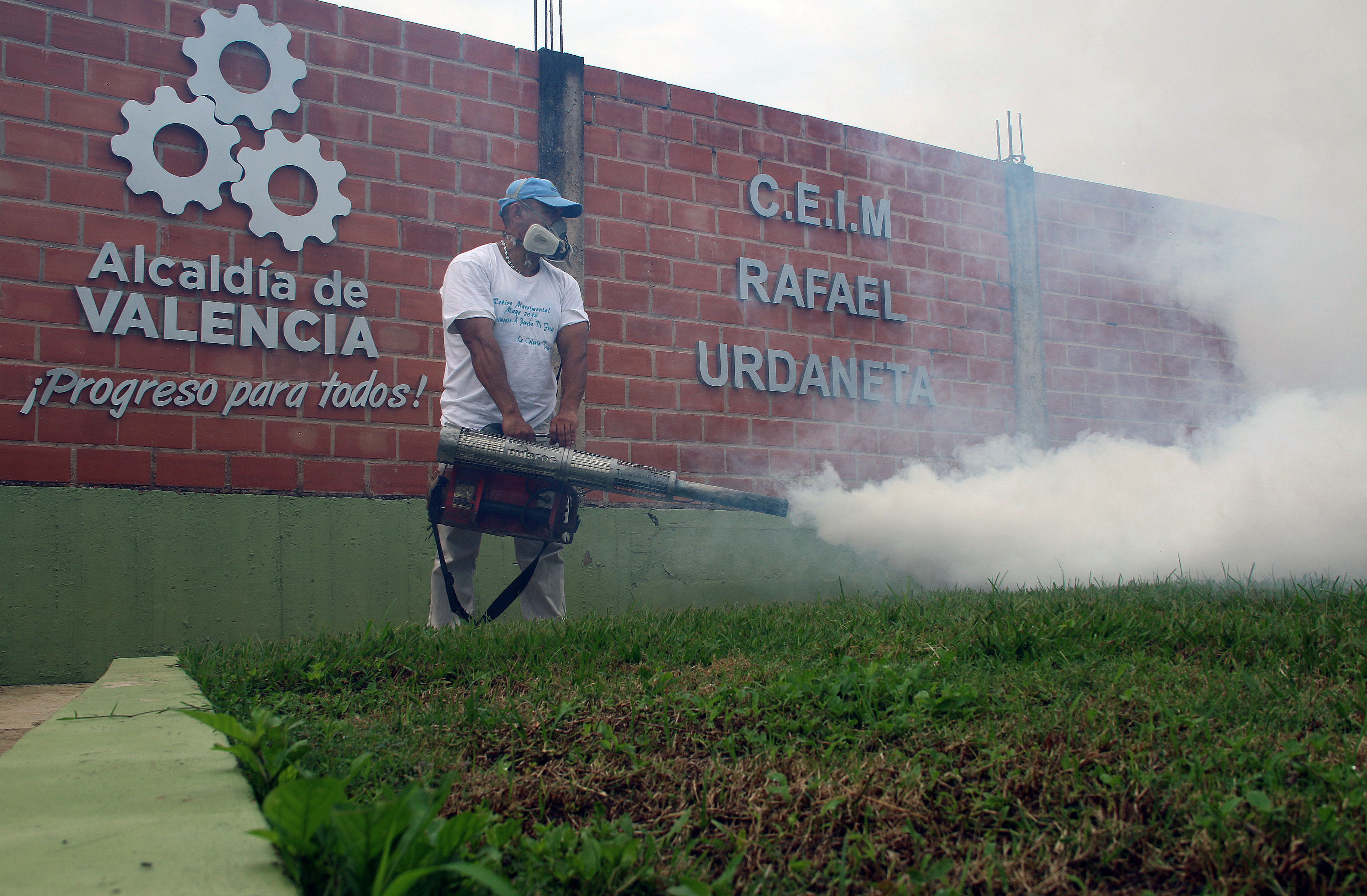 Alcalde Cocchiola mantiene plan de fumigación en preescolares municipales