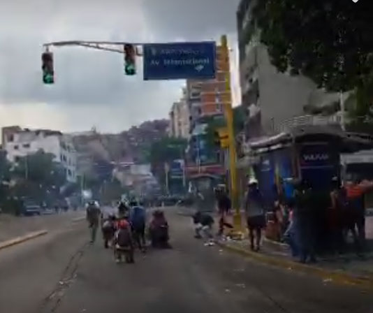 Manifestantes también fueron reprimidos en la avenida Victoria #8May