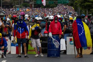 Oposición marcha hasta El Valle con ollas vacías contra el hambre #3Jun