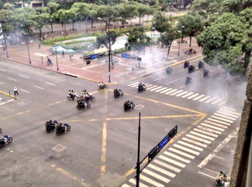 PNB disparó lacrimógenas a transeúntes en Altamira y detuvo a un joven #29Jun