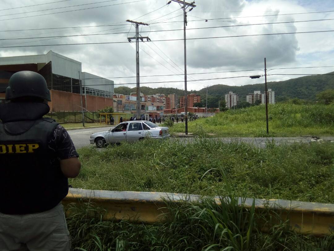 Enfrentamientos entre la policía y manifestantes en Carabobo durante el trancazo #28Jun