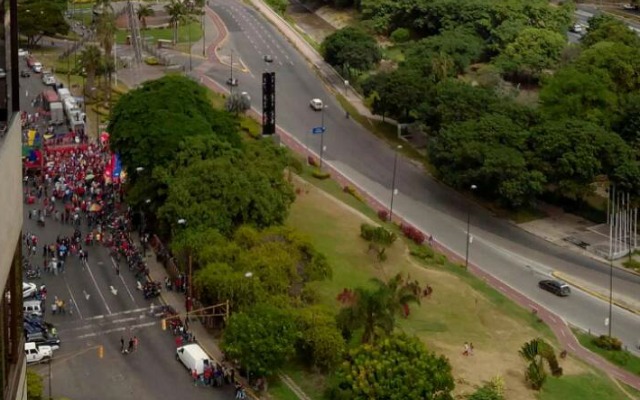 Foto: Concentración chavista en Plaza Venezuela  / Alicia Sepulveda