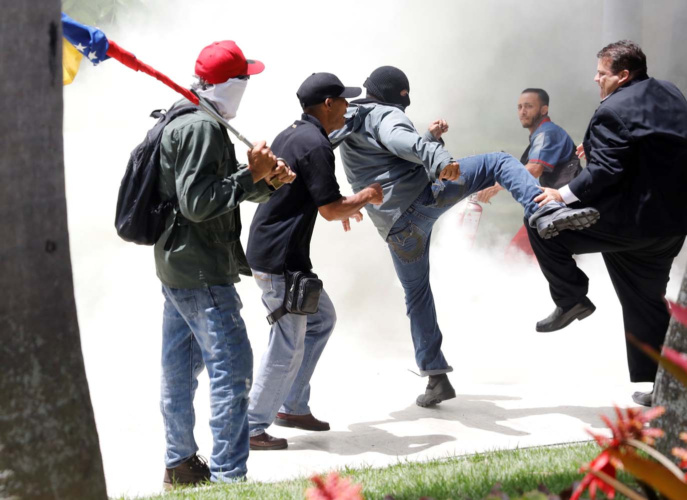 CIDH condena graves hechos de violencia en la Asamblea Nacional de Venezuela