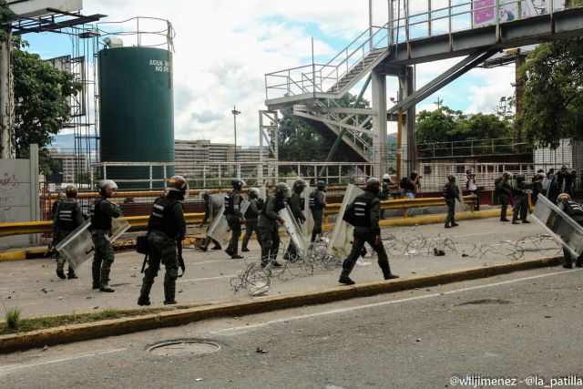 La marcha hacia el TSJ desde el inicio a la represión. Foto: Will Jiménez / LaPatilla.com