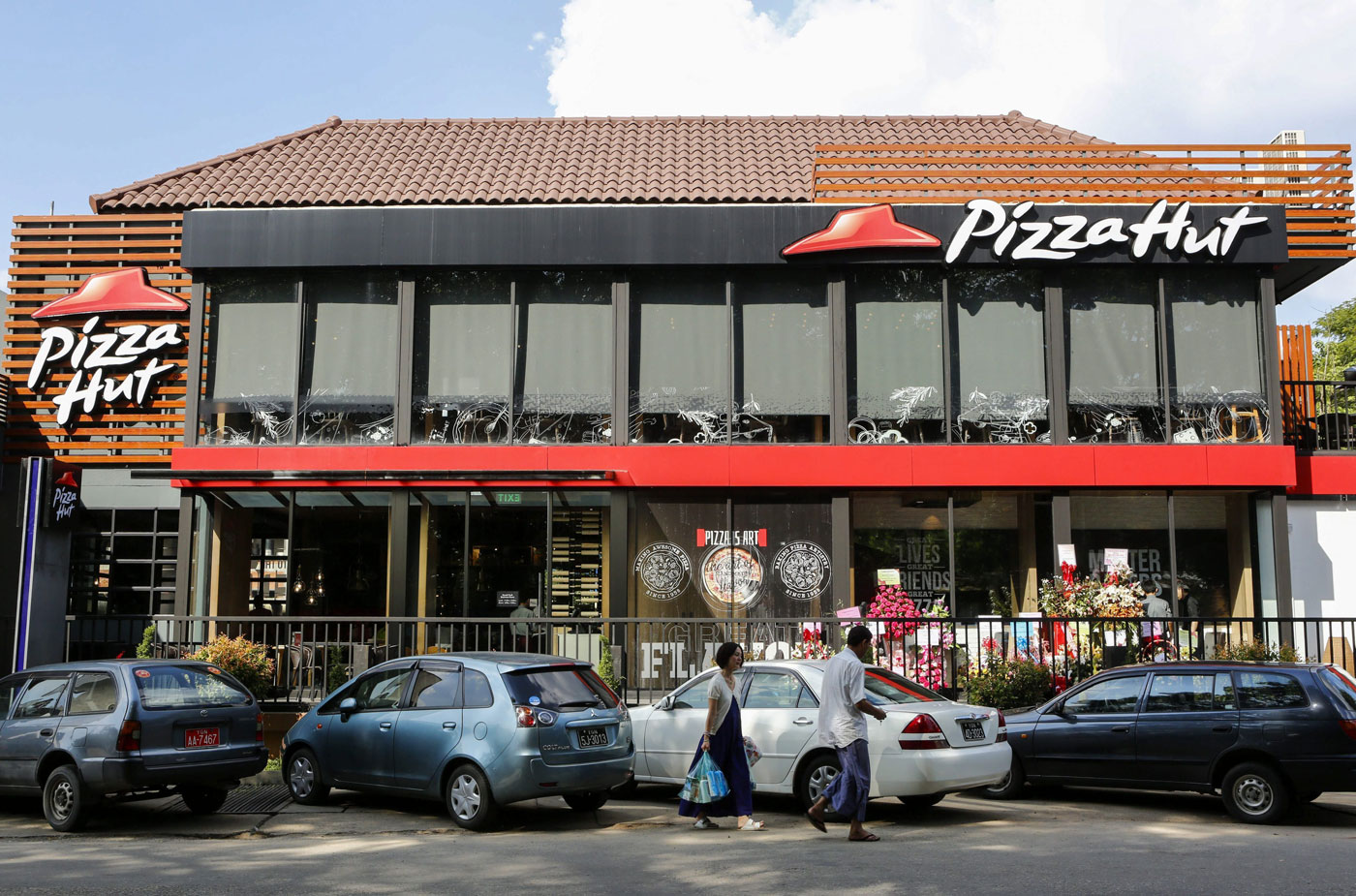 El inhumano pedido de Pizza Hut a sus empleados durante el paso del huracán Irma