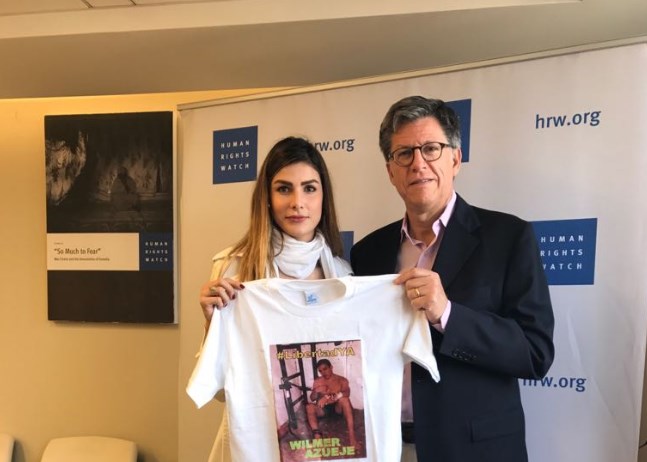 Esposa de Wilmer Azuaje se reunió con el director de HRW para denunciar situación de presos políticos en Venezuela (foto)