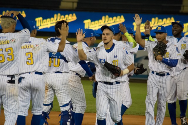 Magallanes vs Cardenales de Lara Estadio JBP de Valencia (foto AVS PHOTO REPORT)