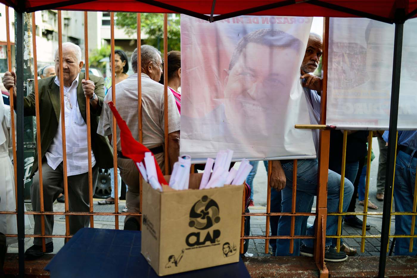 ¿Fidelidad a Chávez o clientilismo?: La maquinaria electoral de Maduro