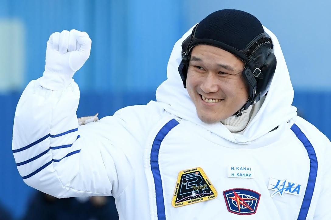 Astronauta japonés se disculpa por “noticia falsa” sobre aumento de estatura
