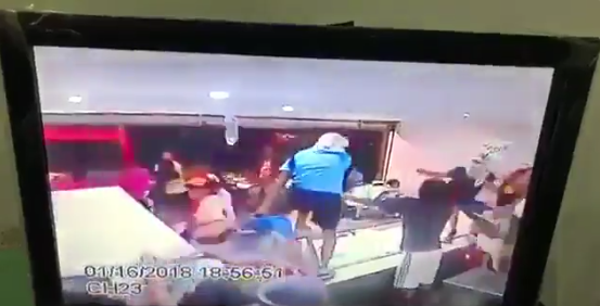 Así fue saqueada una charcutería en Barquisimeto (VIDEOS)